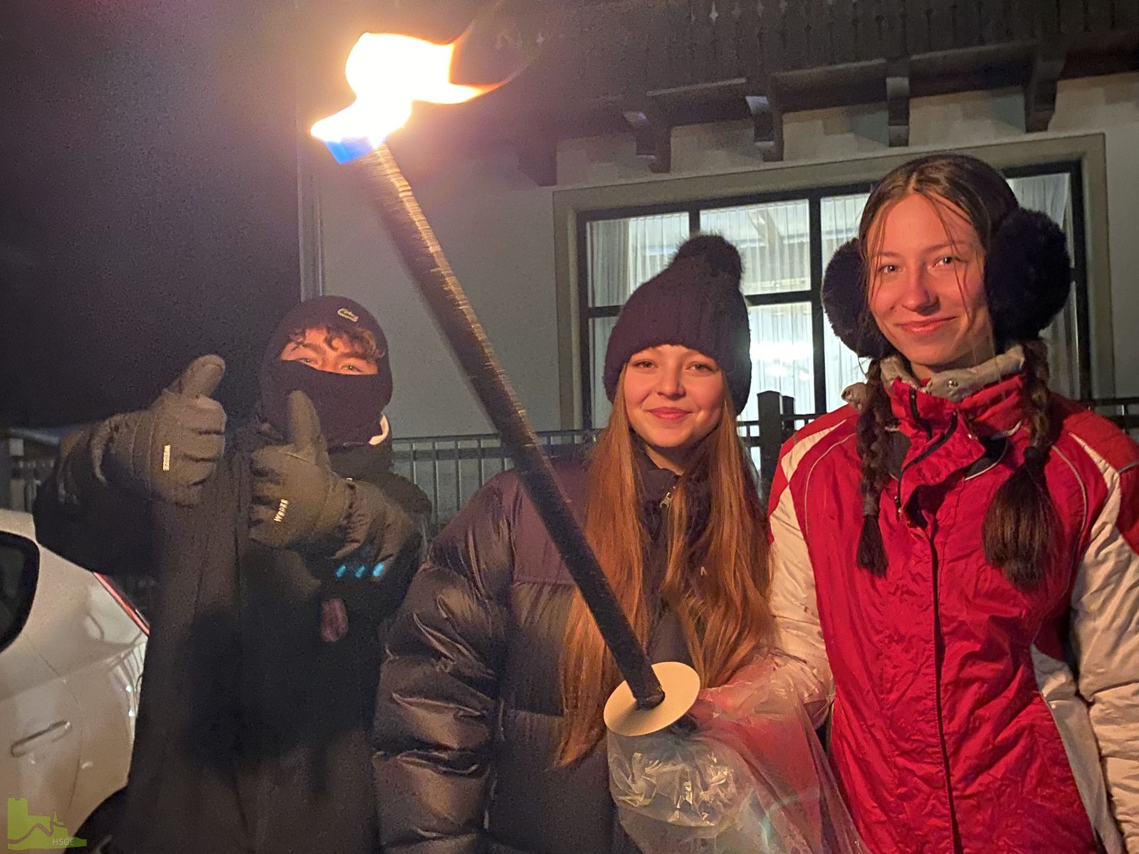 Auffi aufn Berg und runter mit de Ski